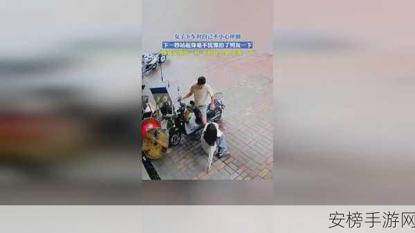 男生和女生不盖被子拔萝卜：男女同床共赏春光