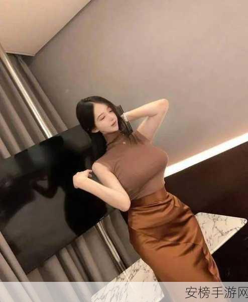 f杯美女套图：丰满身材女性写真集